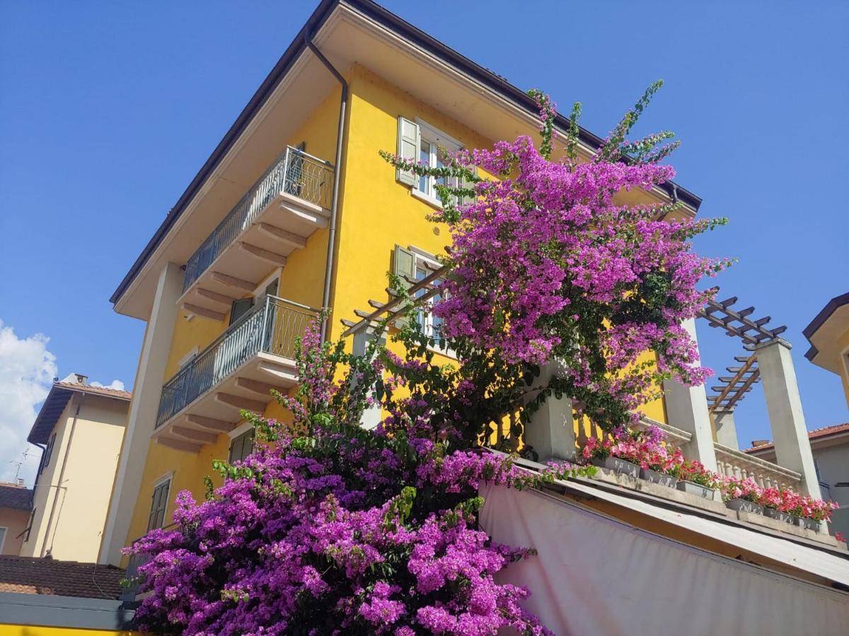 Appartamenti Baia Azzurra 5. Torbole Sul Garda Exterior foto